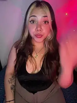 Snapshot of _ivyginger chatting on 03-13-26, 03:13 ivyginger online show from 03-13-26, 03:13