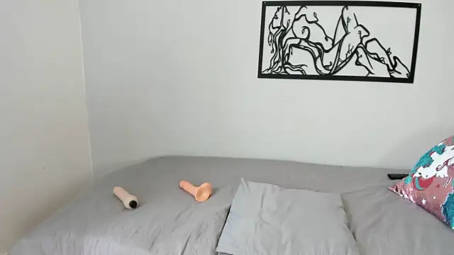 Snapshot of karina-lopez chatting on 10-13-25, 03:01 karina-lopez online show from 10-13-25, 03:01