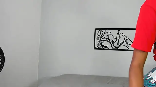 Snapshot of karina-lopez chatting on 10-16-25, 02:07 karina-lopez online show from 10-16-25, 02:07