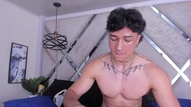 KaryBig3 online show from 02-23-25, 08:06