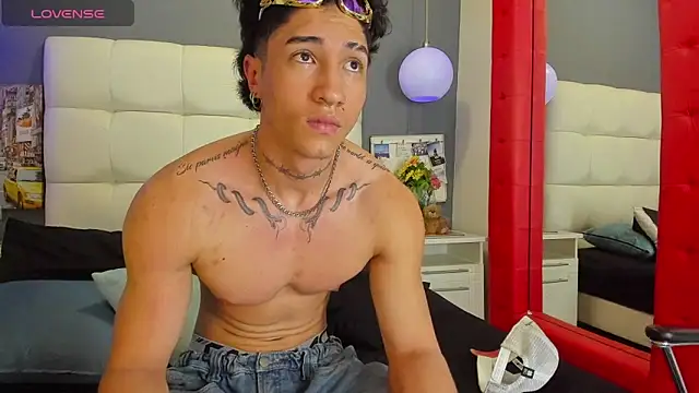 KaryBig3 online show from 02-24-25, 12:52