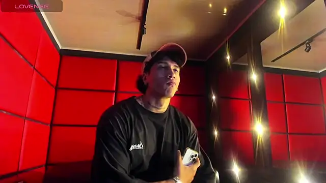 KaryBig3 online show from 03-07-25, 07:19