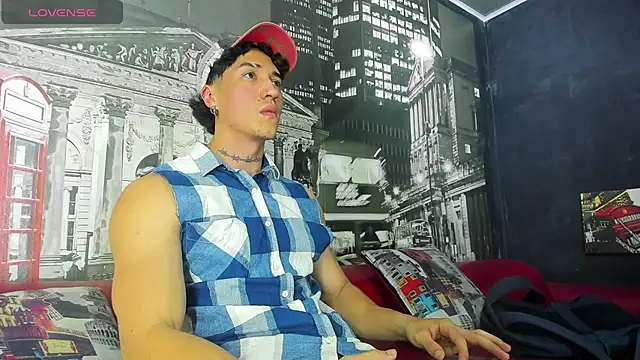 KaryBig3 online show from 03-13-25, 04:27