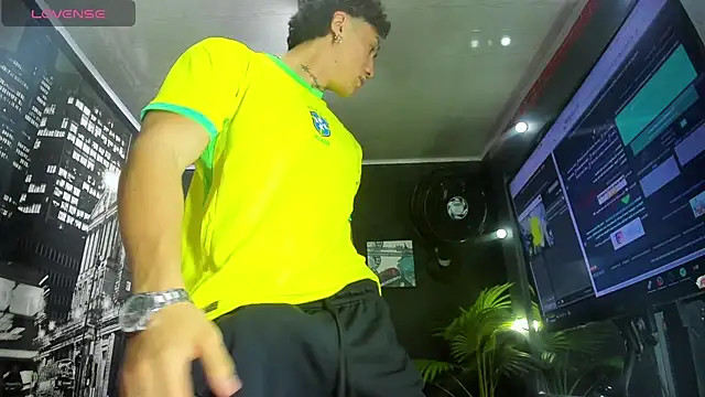 KaryBig3 online show from 03-14-25, 04:21