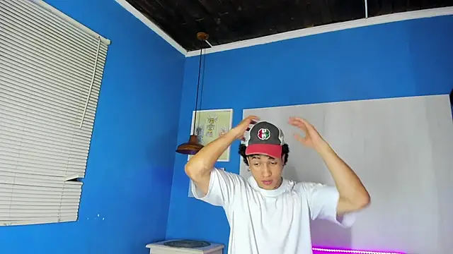 KaryBig3 online show from 03-18-25, 08:03