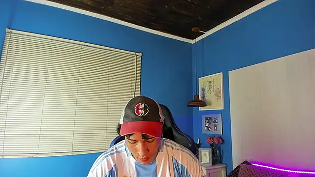 KaryBig3 online show from 03-19-25, 07:18