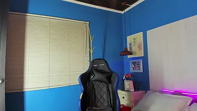 KaryBig3 online show from 03-21-25, 07:22