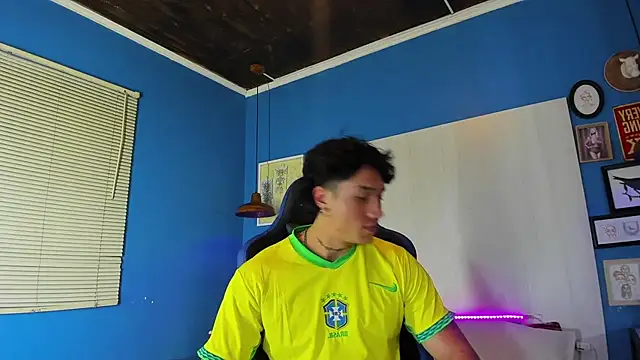 KaryBig3 online show from 03-22-25, 04:14