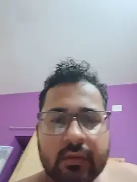 Snapshot of susthovai chatting on 05-25-26, 05:30 susthovai online show from 05-25-26, 05:30