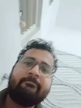 Snapshot of susthovai chatting on 06-22-26, 06:27 susthovai online show from 06-22-26, 06:27