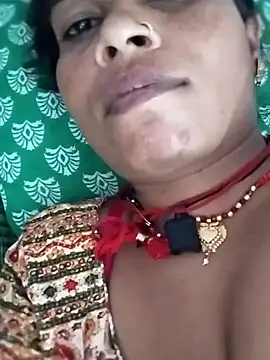 Snapshot of MEENA_ROY chatting on 02-27-25, 10:37 MEENA ROY online show from 02-27-25, 10:37