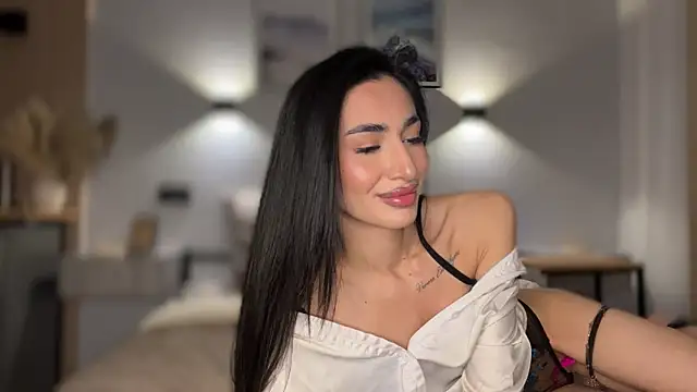 Snapshot of alissadreams chatting on 11-10-25, 04:50 alissadreams online show from 11-10-25, 04:50