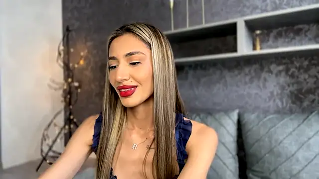 Snapshot of alissadreams chatting on 06-18-26, 12:09 alissadreams online show from 06-18-26, 12:09