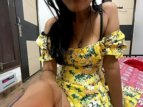 Snapshot of aliya_bhatt chatting on 10-05-25, 09:13 aliya bhatt online show from 10-05-25, 09:13