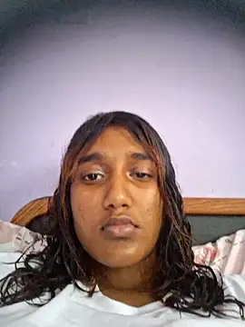 indianpink lips online show from 04-23-26, 02:41