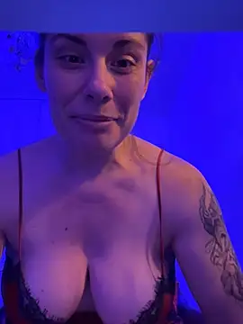 Lar0uch online show from 02-19-25, 07:27