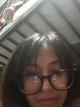 flaquiita69 online show from 04-24-26, 07:05