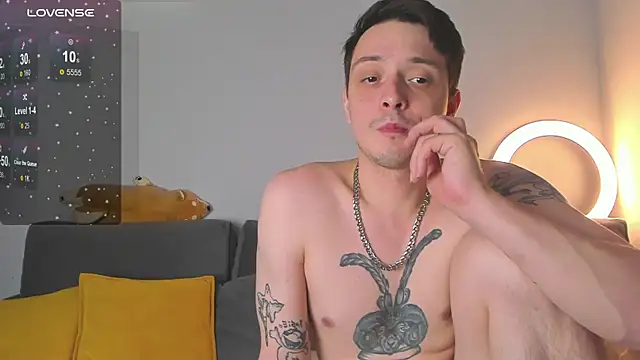 Snapshot of OnePunchGirl chatting on 11-02-25, 02:30 OnePunchGirl online show from 11-02-25, 02:30