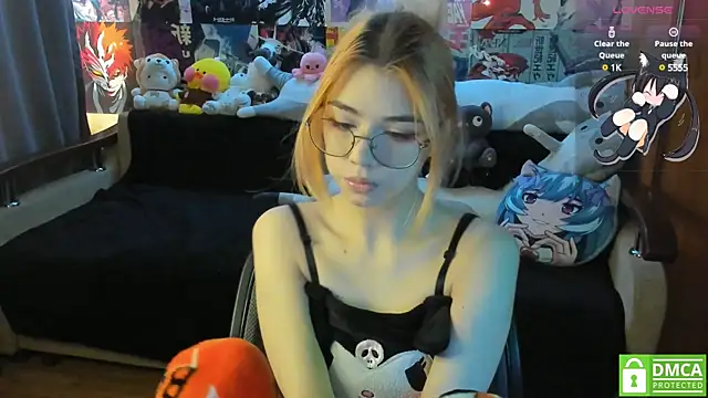 Snapshot of YumikoMori chatting on 02-21-25, 08:18 YumikoMori online show from 02-21-25, 08:18