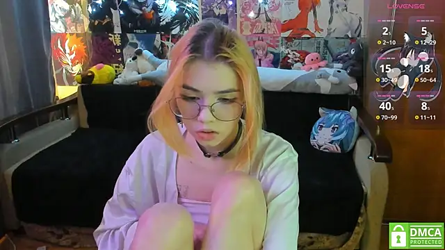 Snapshot of YumikoMori chatting on 03-10-25, 10:04 YumikoMori online show from 03-10-25, 10:04