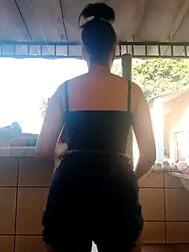 Snapshot of gatinha_18 chatting on 09-10-25, 07:25 gatinha 18 online show from 09-10-25, 07:25