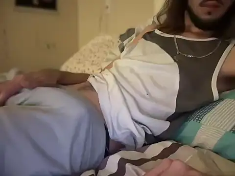 Snapshot of H3llB0Y6 chatting on 02-22-26, 06:35 H3llB0Y6 online show from 02-22-26, 06:35