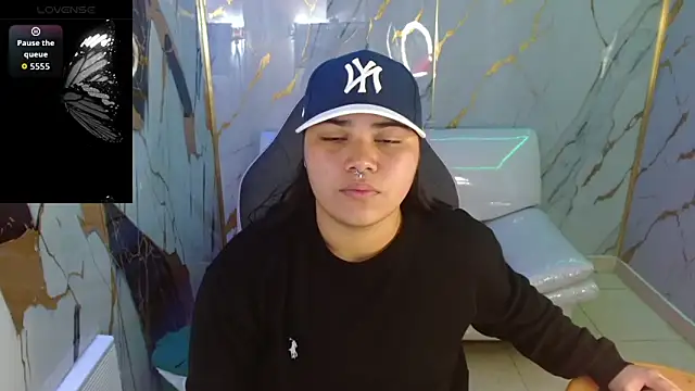 melany rouse18 online show from 05-01-26, 02:49