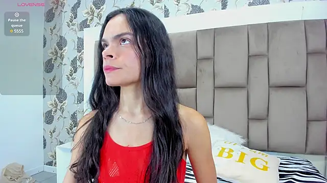 Snapshot of Liah_Evans chatting on 03-08-25, 03:24 Liah Evans online show from 03-08-25, 03:24