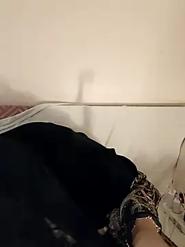 Loly2025 online show from 11-13-25, 05:45