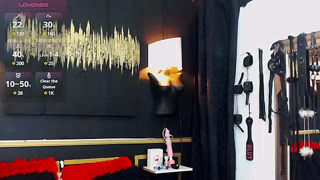 Snapshot of Dahiana_Giil chatting on 02-26-25, 10:15 Dahiana Giil online show from 02-26-25, 10:15