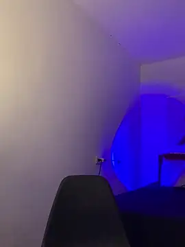 Snapshot of Dahiana_Giil chatting on 09-28-25, 05:07 Dahiana Giil online show from 09-28-25, 05:07