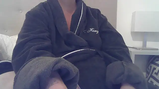 Snapshot of sizha6 chatting on 01-18-26, 01:04 sizha6 online show from 01-18-26, 01:04