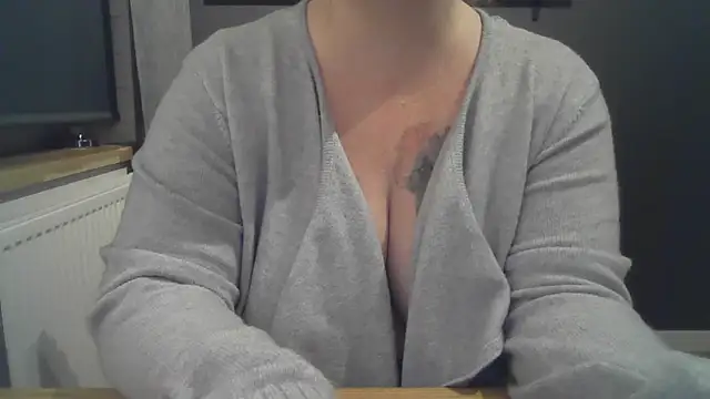 Snapshot of sizha6 chatting on 03-18-26, 07:28 sizha6 online show from 03-18-26, 07:28