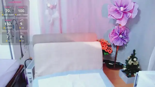 Snapshot of adelamiller chatting on 01-13-26, 06:18 adelamiller online show from 01-13-26, 06:18