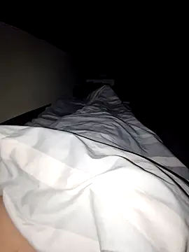 DerechteJunge online show from 10-06-25, 04:32