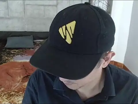 JhonTorres018 online show from 03-03-26, 07:20