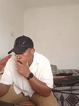 bosszonke123 online show from 05-17-26, 02:02