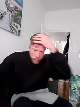 xXCR07xX online show from 02-14-25, 02:33