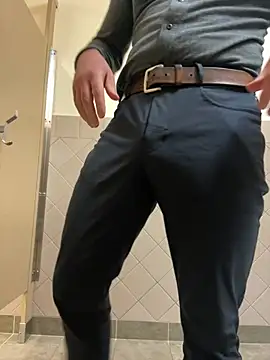 Snapshot of plaintreebull chatting on 02-11-26, 09:53 plaintreebull online show from 02-11-26, 09:53