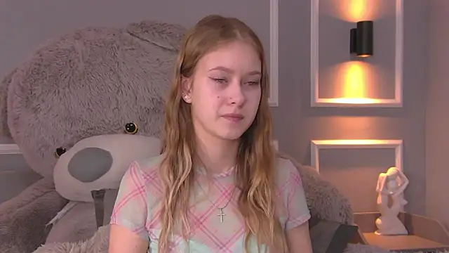 EveMundie online show from 03-02-25, 10:14