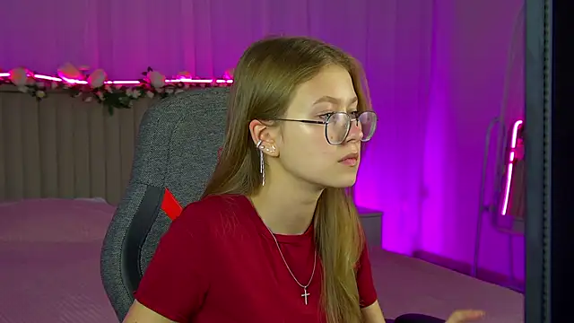 EveMundie online show from 09-11-25, 10:48