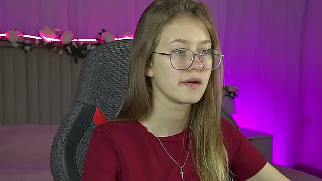 EveMundie online show from 09-15-25, 06:24