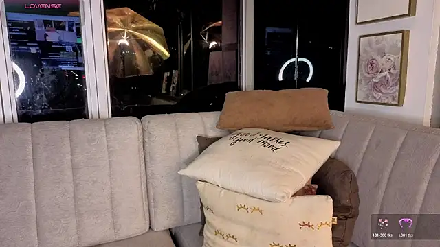 Snapshot of Ivanna_West chatting on 01-10-26, 10:06 Ivanna West online show from 01-10-26, 10:06