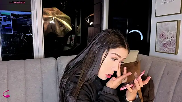 Snapshot of Ivanna_West chatting on 01-14-26, 10:10 Ivanna West online show from 01-14-26, 10:10