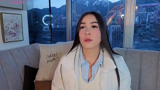 Snapshot of Ivanna_West chatting on 02-05-26, 11:15 Ivanna West online show from 02-05-26, 11:15