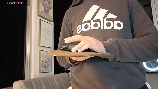 Snapshot of Ivanna_West chatting on 02-25-26, 10:03 Ivanna West online show from 02-25-26, 10:03