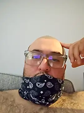 Snapshot of Sexoso69thebear chatting on 12-03-25, 07:56 Sexoso69thebear online show from 12-03-25, 07:56