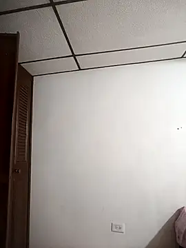 EmmaSulivan online show from 12-18-25, 10:21