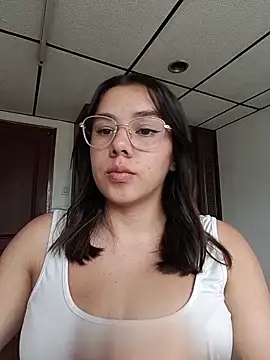 EmmaSulivan online show from 04-28-26, 08:14