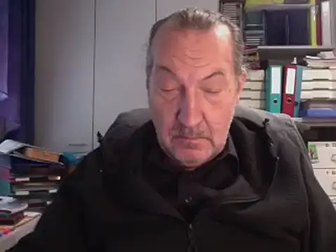 Snapshot of HMStraps01 chatting on 01-15-25, 12:15 HMStraps01 online show from 01-15-25, 12:15